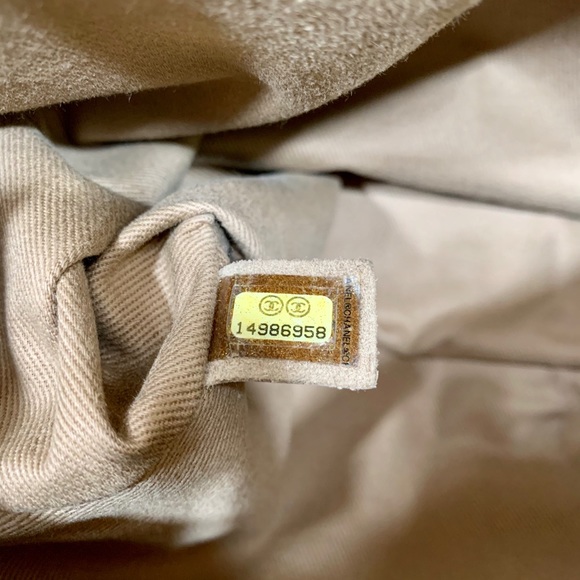 ❌SOLD❌💯Authentic Chanel XL Flap Bag - Picture 7 of 15